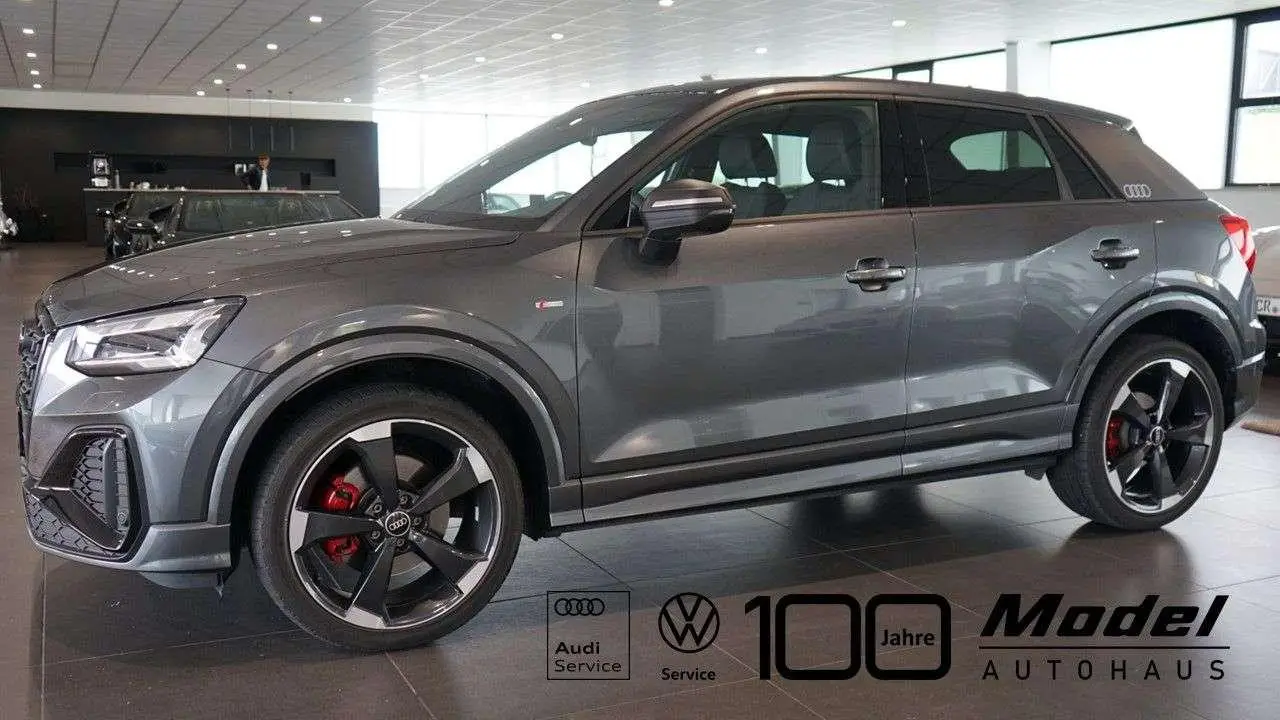 Photo 1 : Audi Q2 2023 Essence