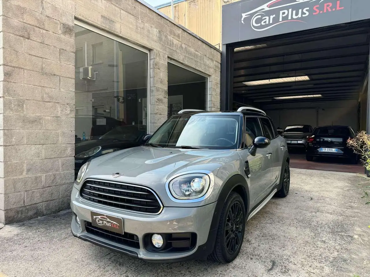 Photo 1 : Mini Cooper 2018 Diesel