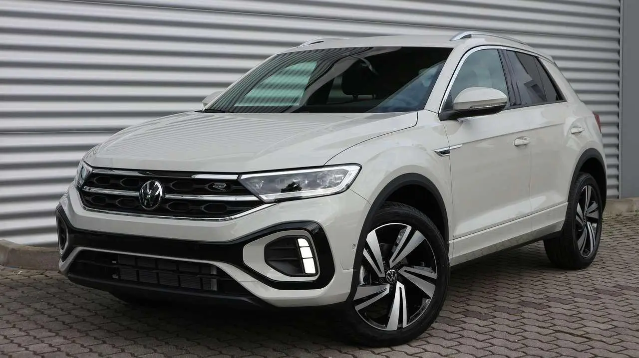 Photo 1 : Volkswagen T-roc 2024 Petrol