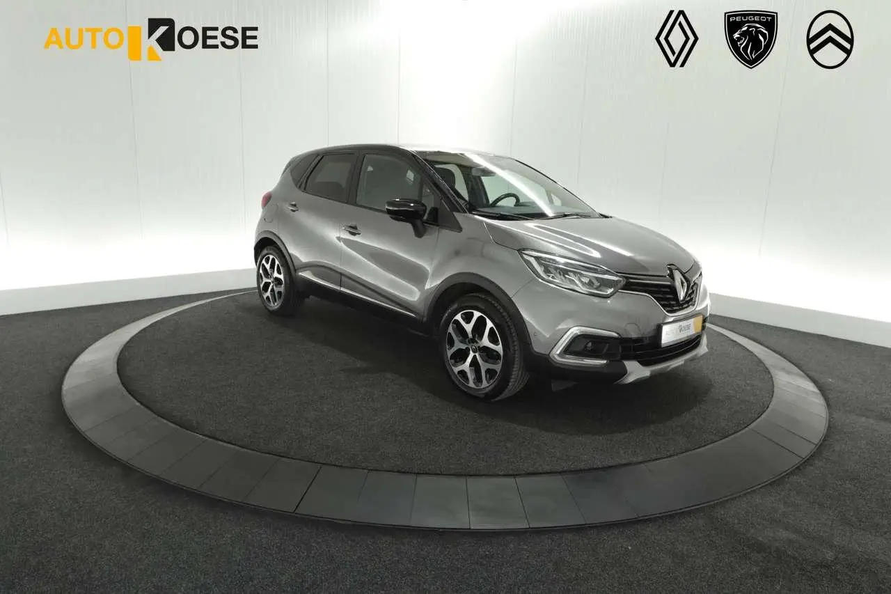 Photo 1 : Renault Captur 2019 Petrol