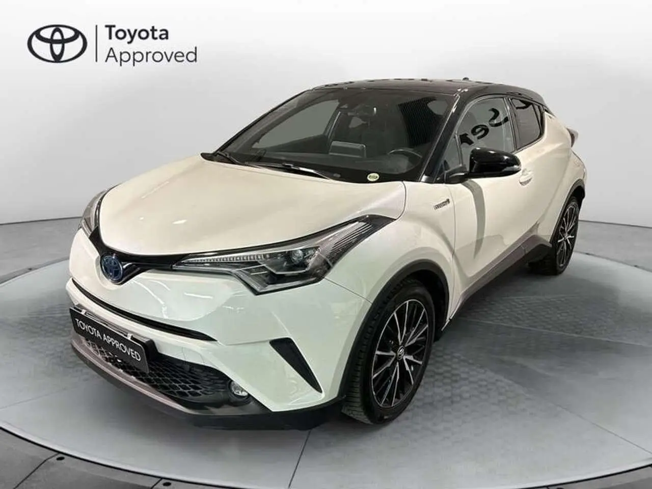 Photo 1 : Toyota C-hr 2018 Hybrid