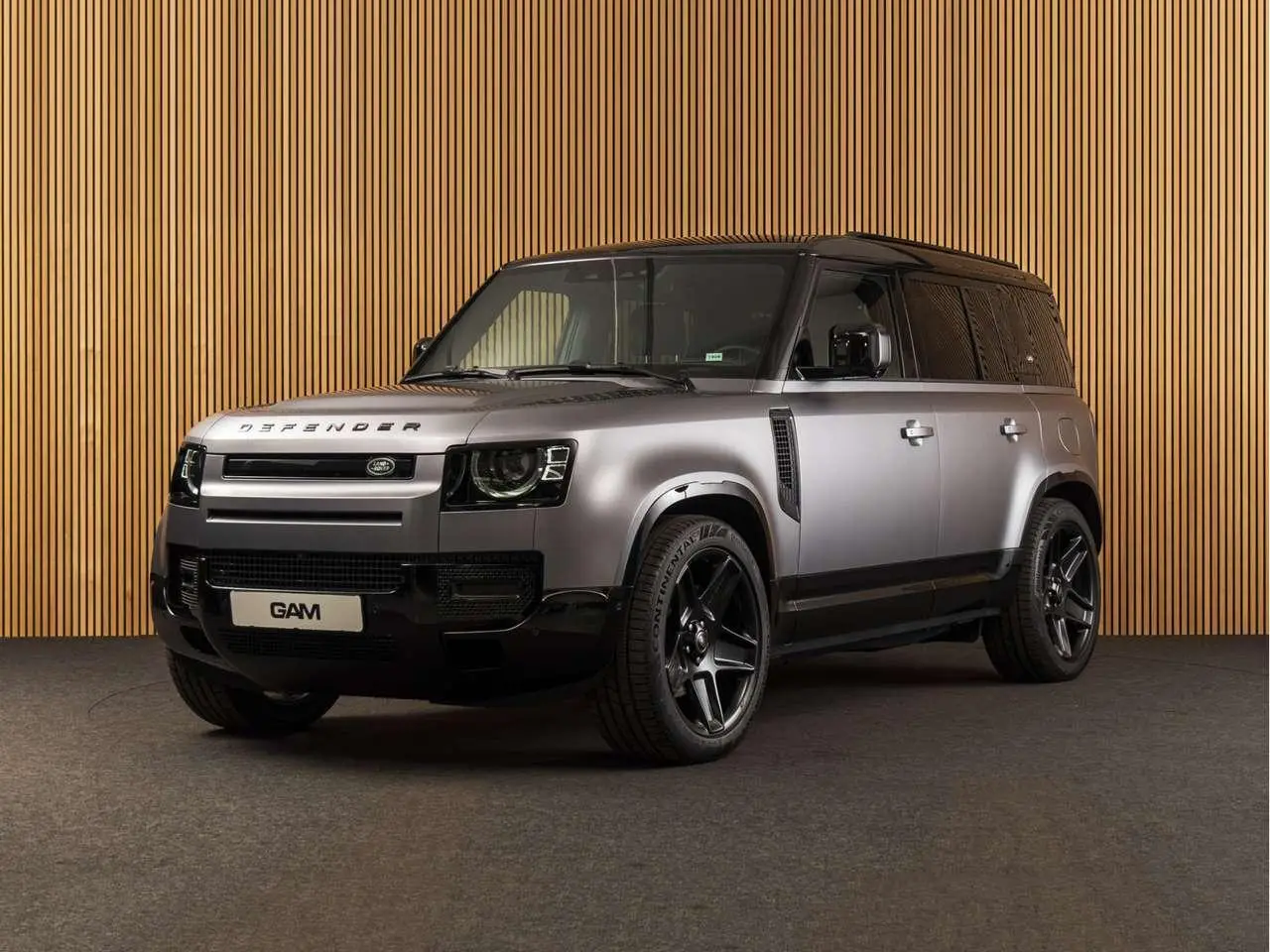 Photo 1 : Land Rover Defender 2024 Hybrid