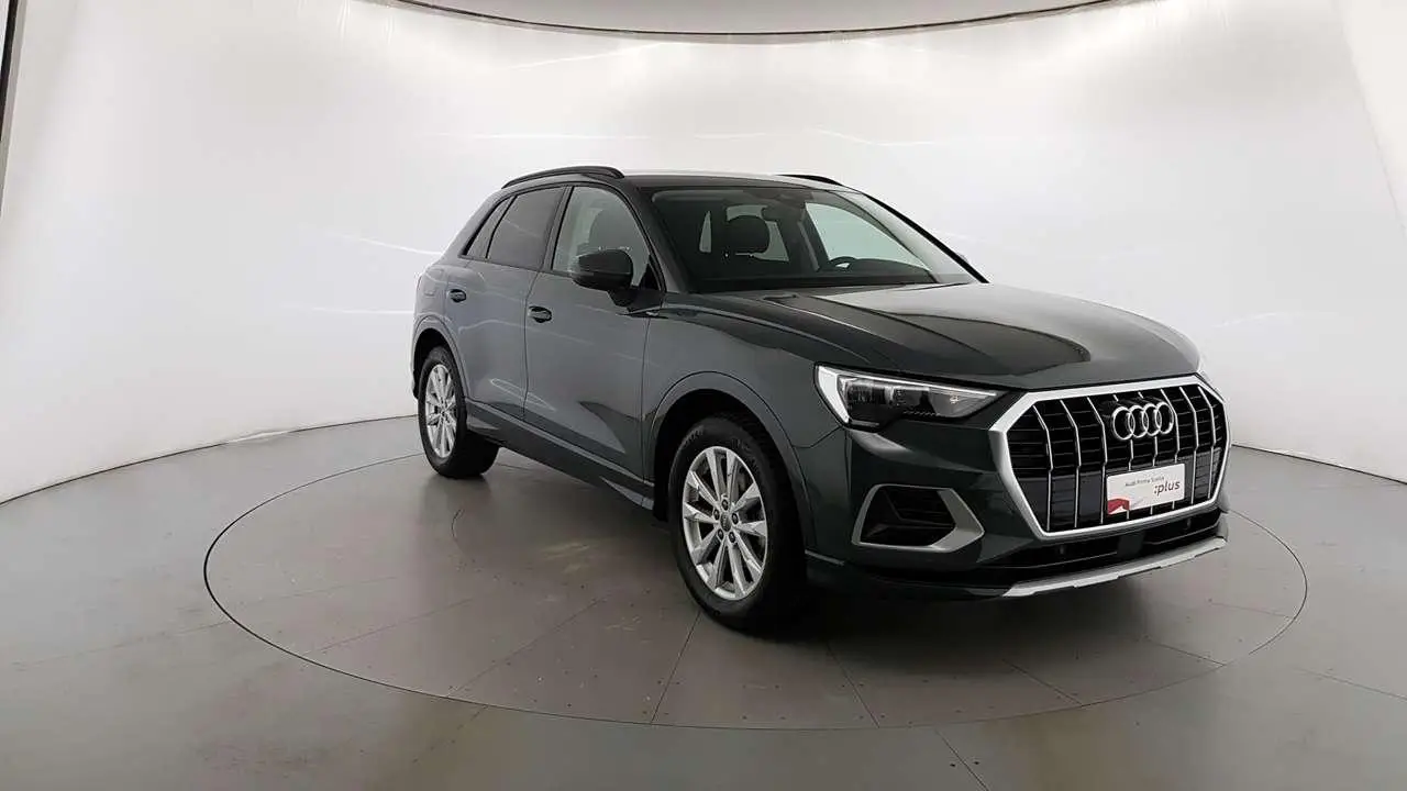 Photo 1 : Audi Q3 2020 Essence