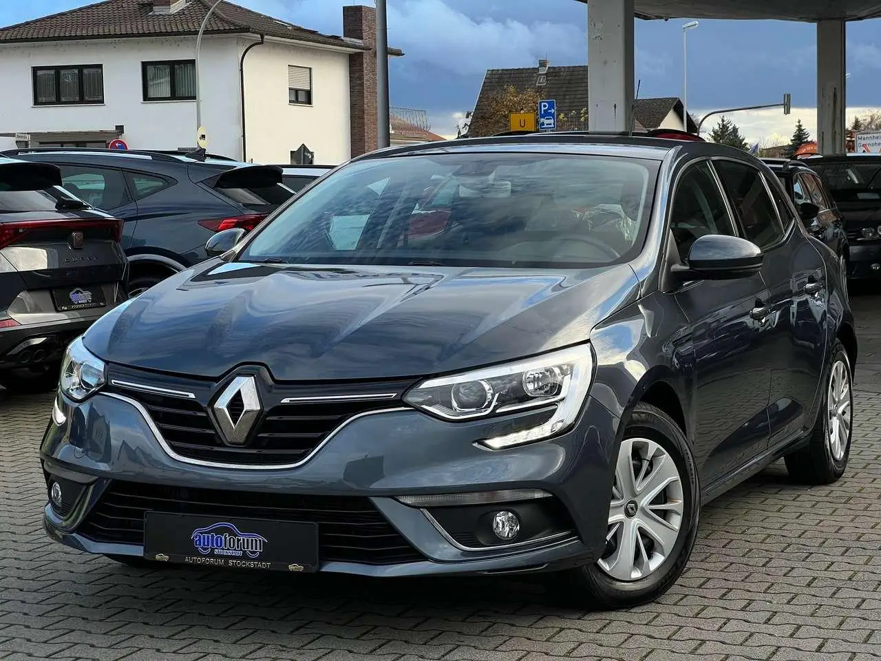 Photo 1 : Renault Megane 2018 Petrol