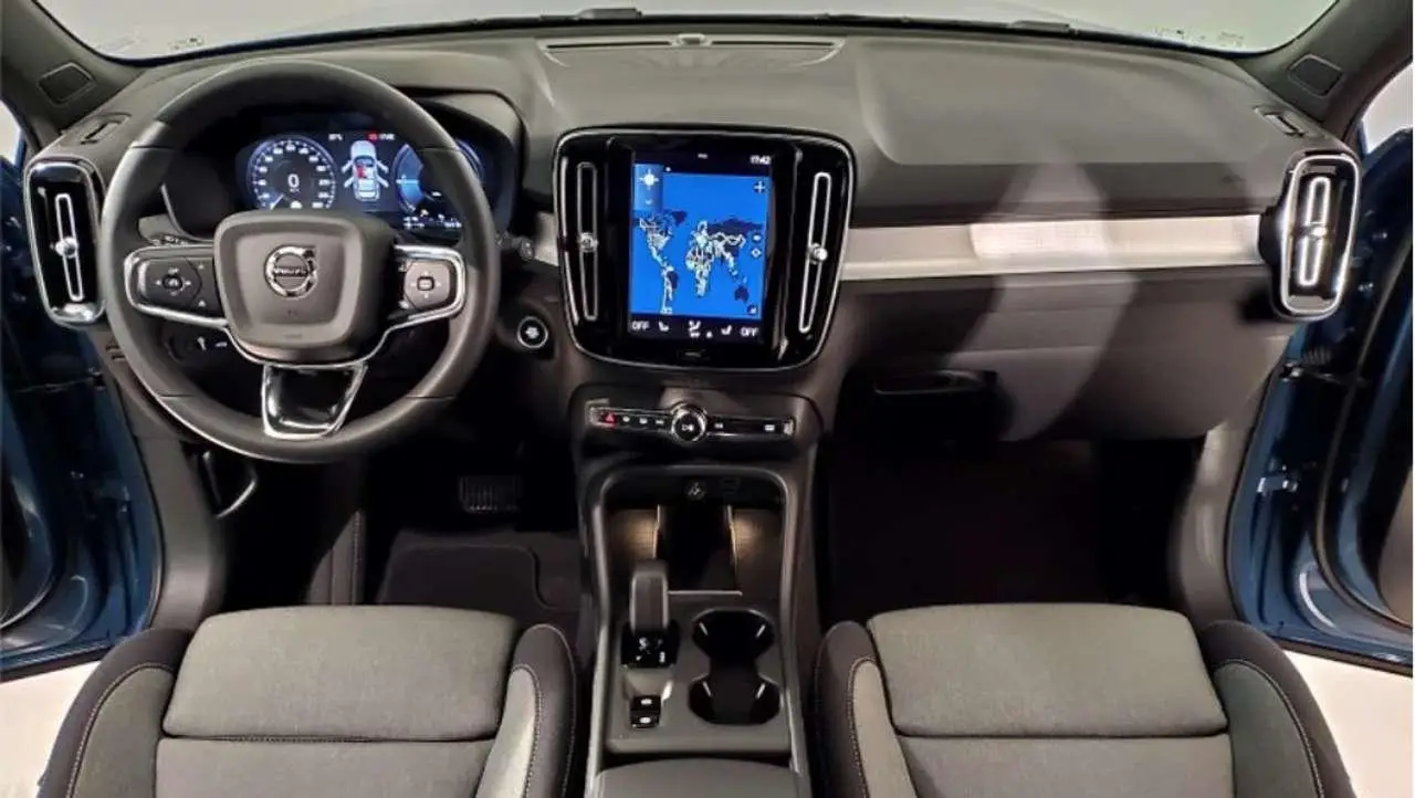 Photo 1 : Volvo Xc40 2023 Hybrid