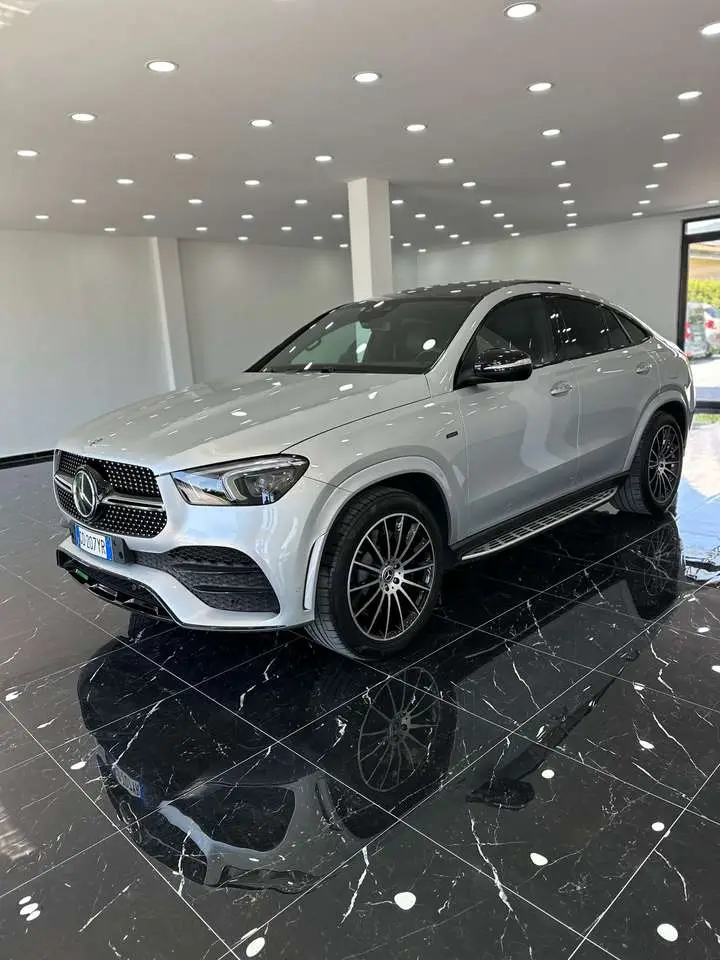 Photo 1 : Mercedes-benz Classe Gle 2021 Hybrid