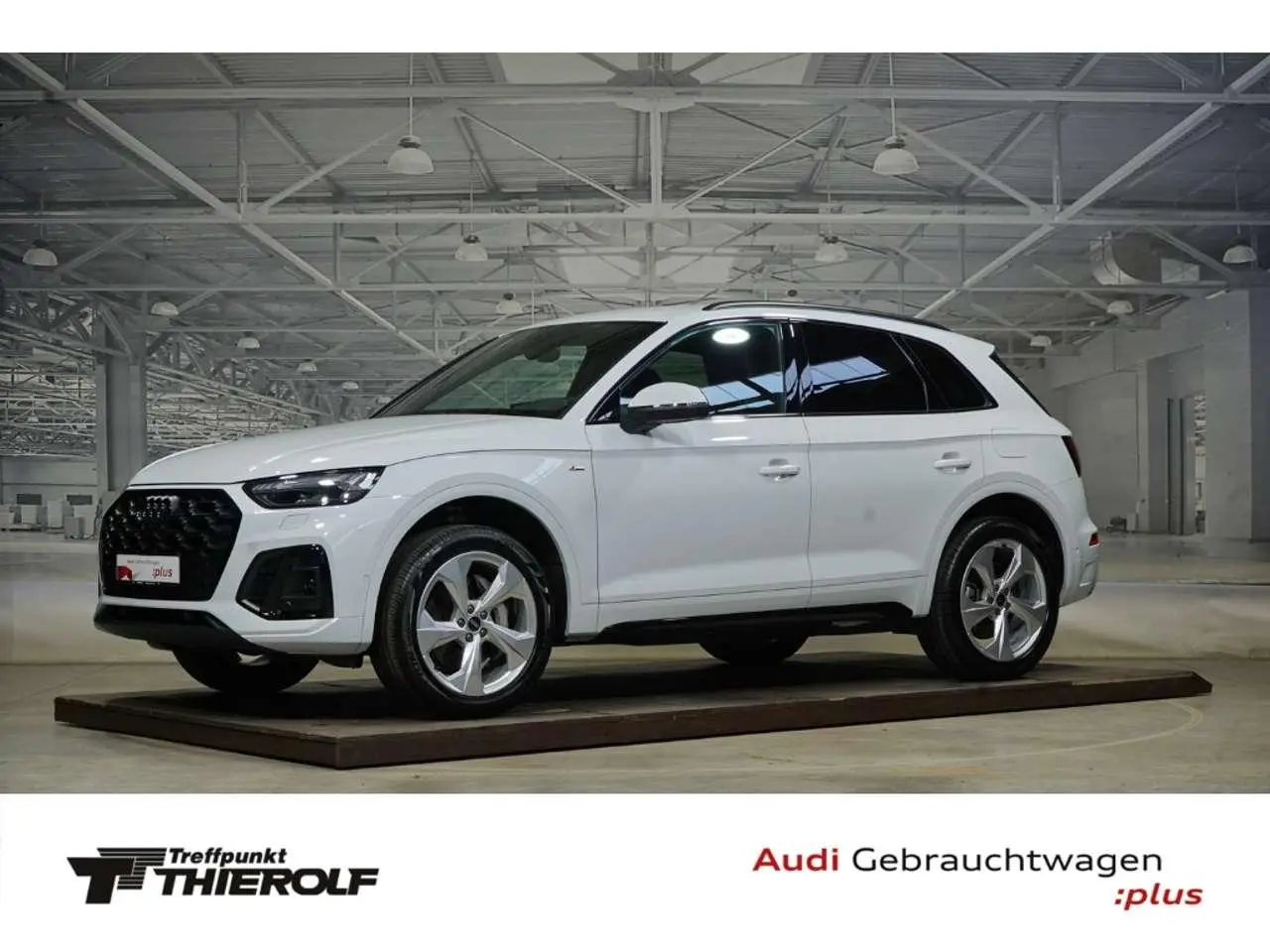 Photo 1 : Audi Q5 2023 Hybrid