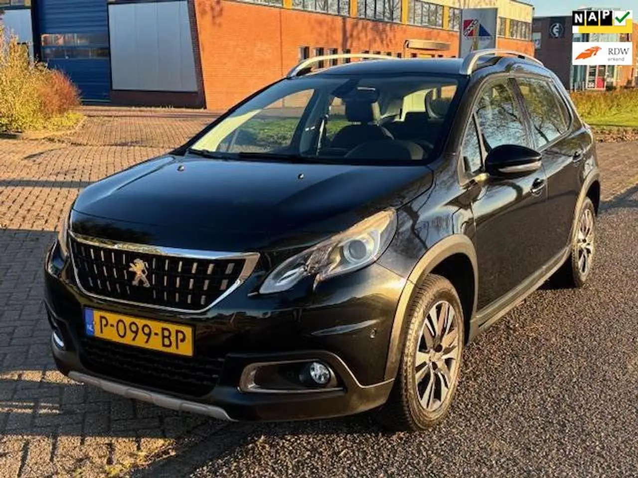 Photo 1 : Peugeot 2008 2016 Petrol