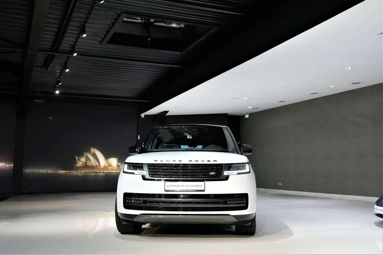 Photo 1 : Land Rover Range Rover 2022 Essence