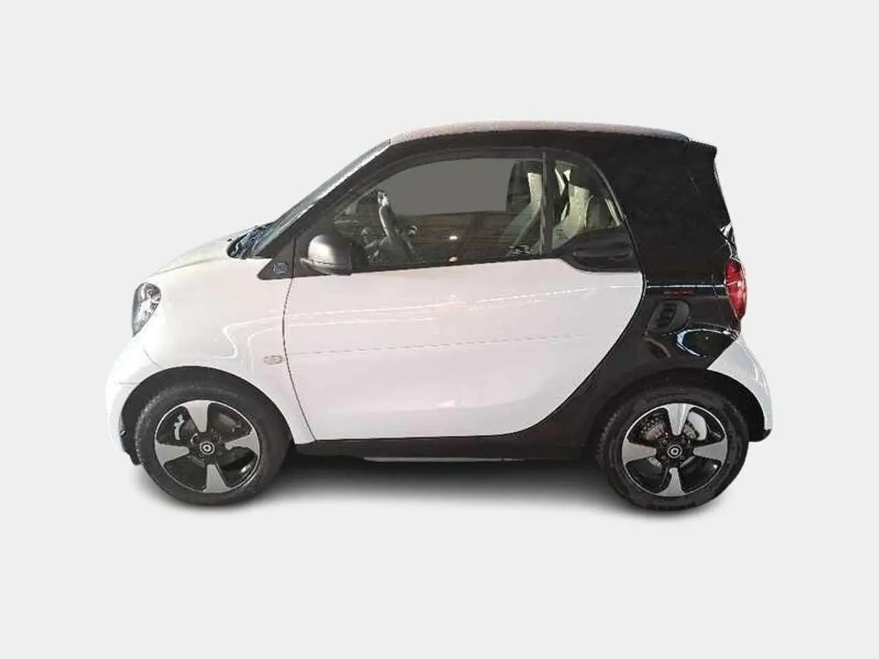 Photo 1 : Smart Fortwo 2021 Électrique