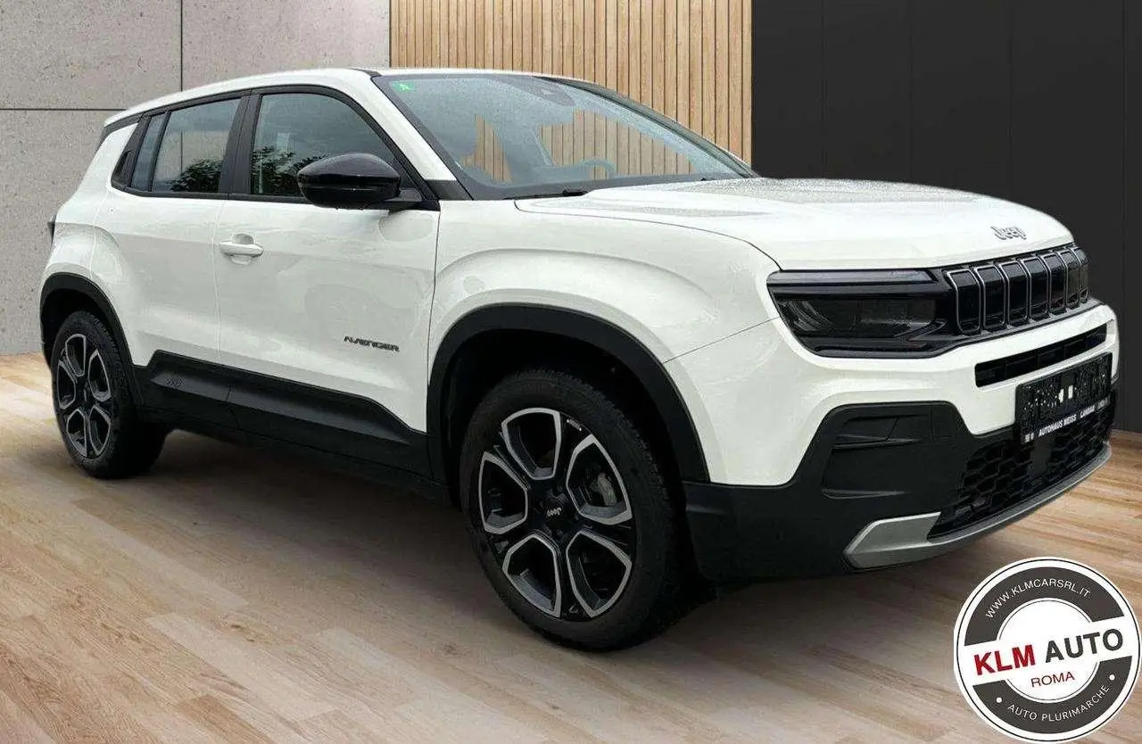 Photo 1 : Jeep Avenger 2023 Petrol