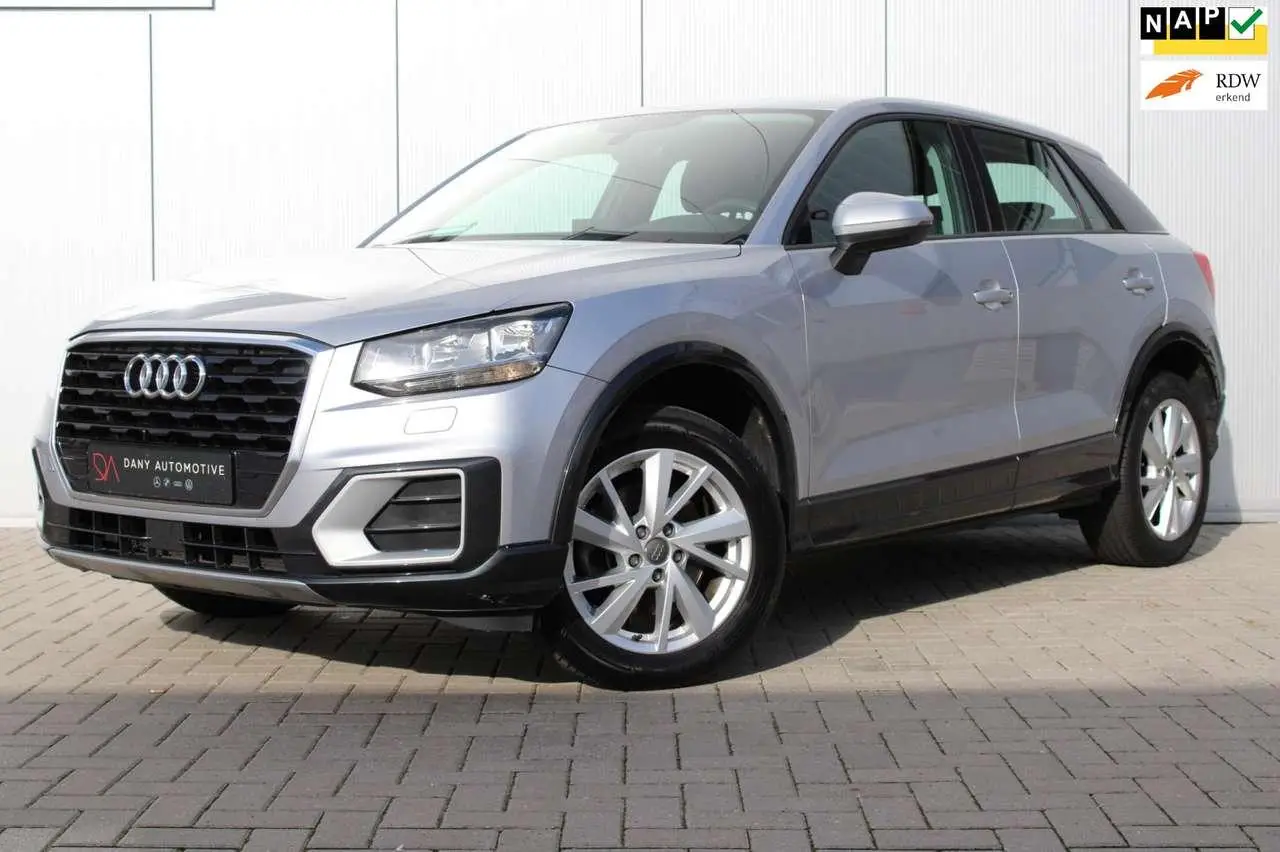 Photo 1 : Audi Q2 2017 Petrol