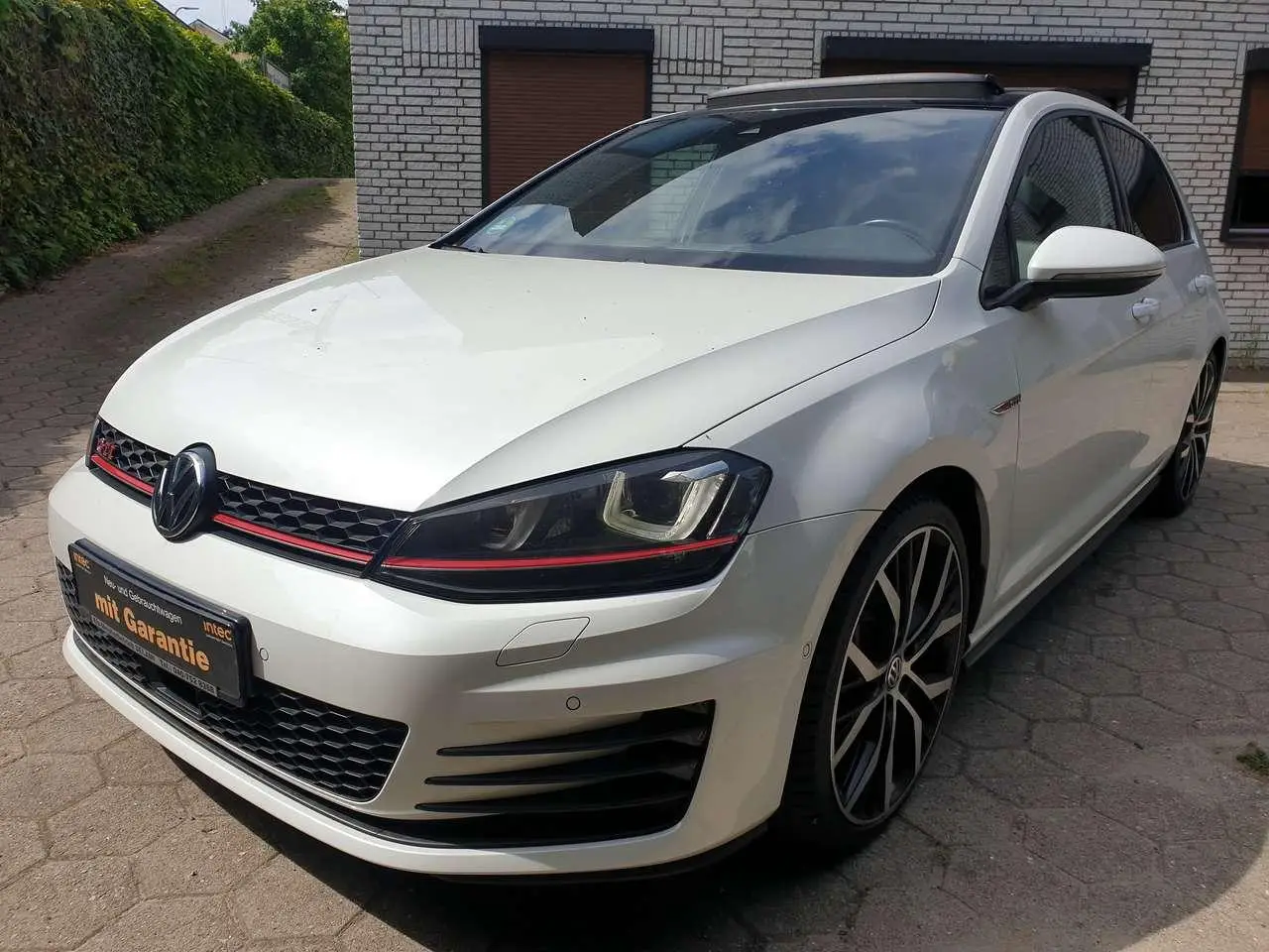 Photo 1 : Volkswagen Golf 2015 Essence