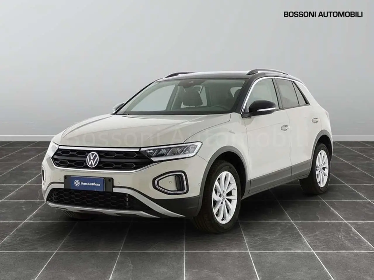 Photo 1 : Volkswagen T-roc 2023 Essence