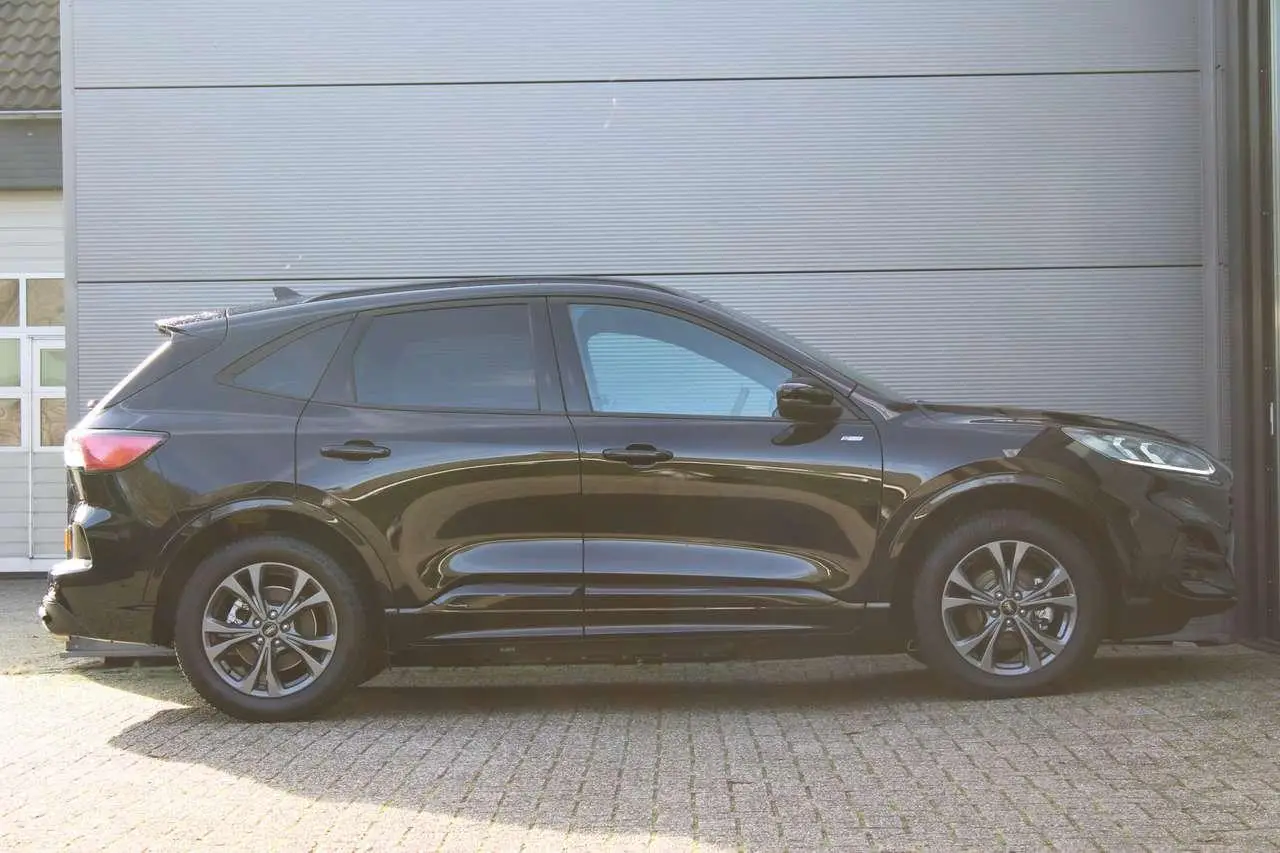 Photo 1 : Ford Kuga 2022 Hybride