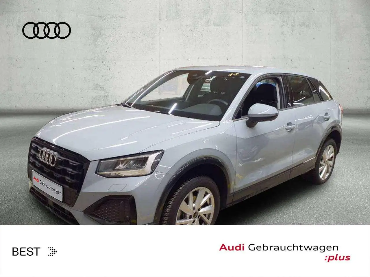 Photo 1 : Audi Q2 2024 Petrol