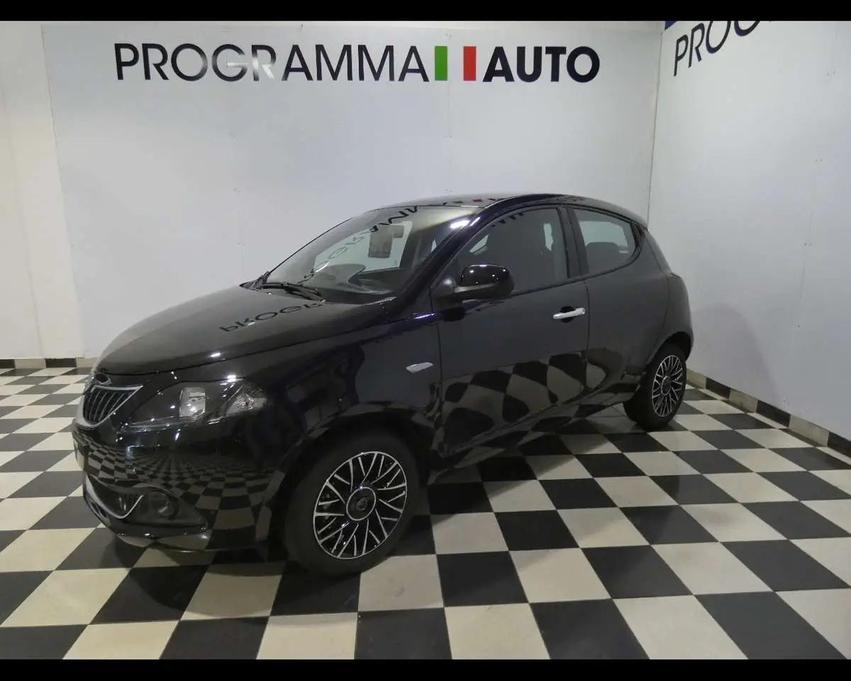 Photo 1 : Lancia Ypsilon 2024 Hybride