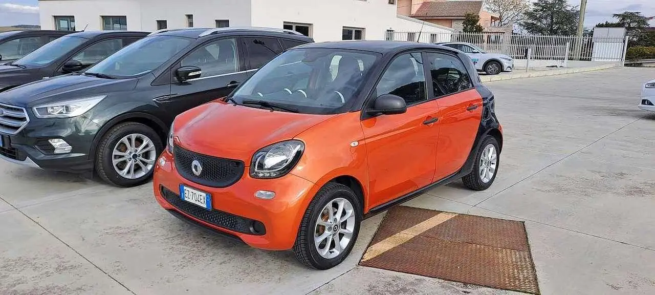 Photo 1 : Smart Forfour 2015 Petrol