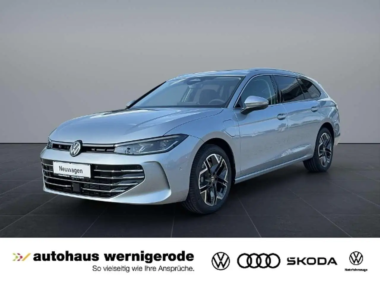 Photo 1 : Volkswagen Passat 2024 Petrol