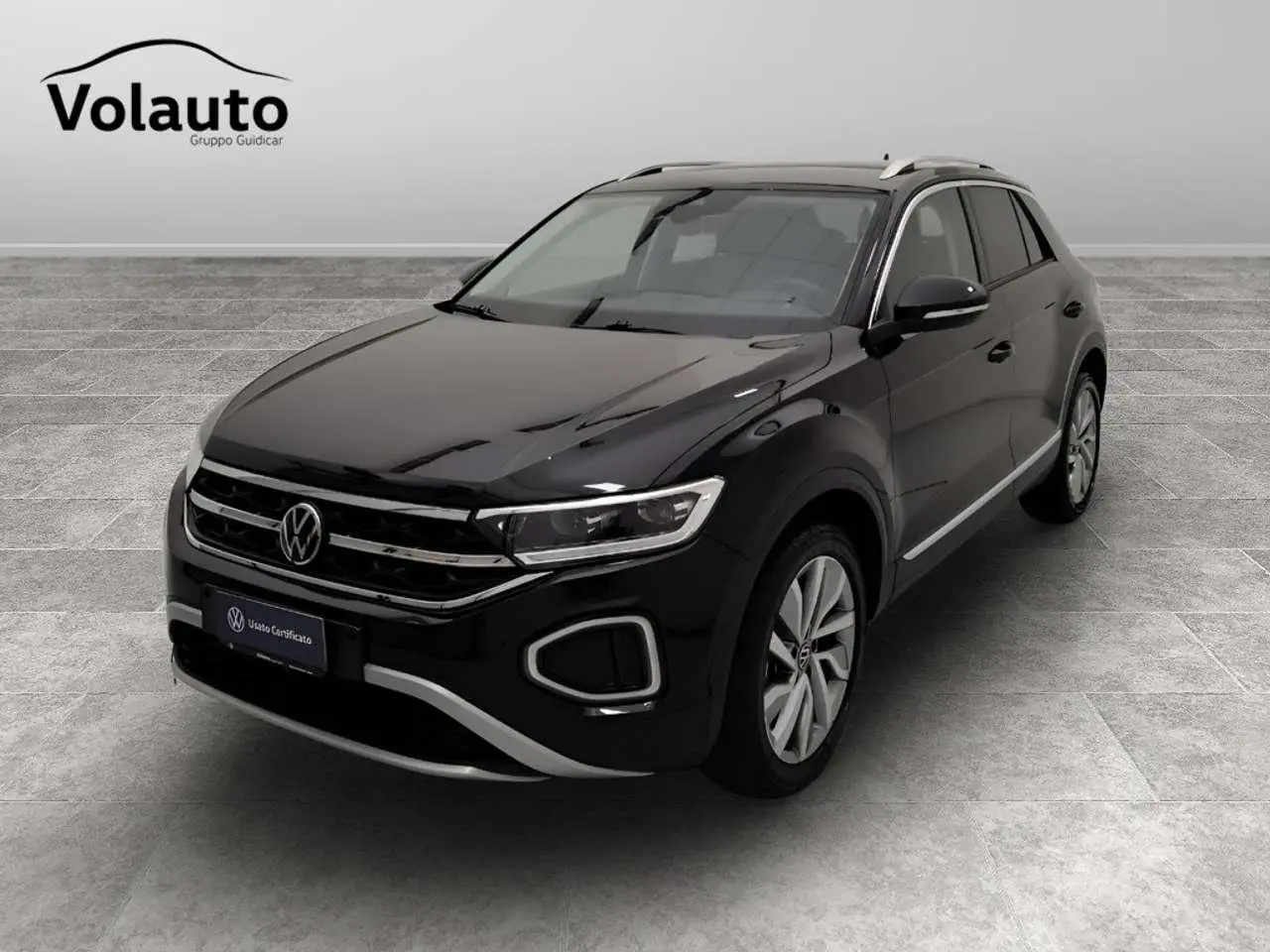 Photo 1 : Volkswagen T-roc 2023 Essence