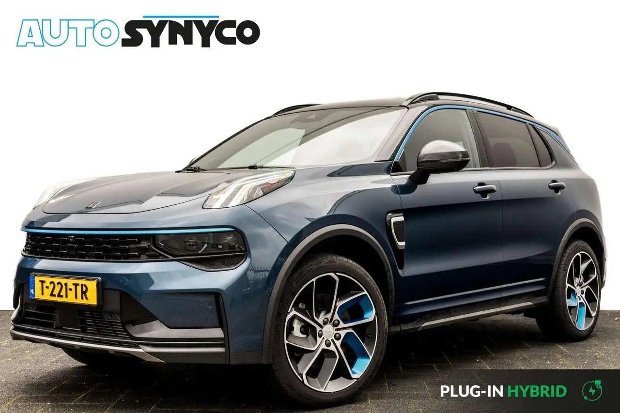 Photo 1 : Lynk & Co 01 2023 Hybrid