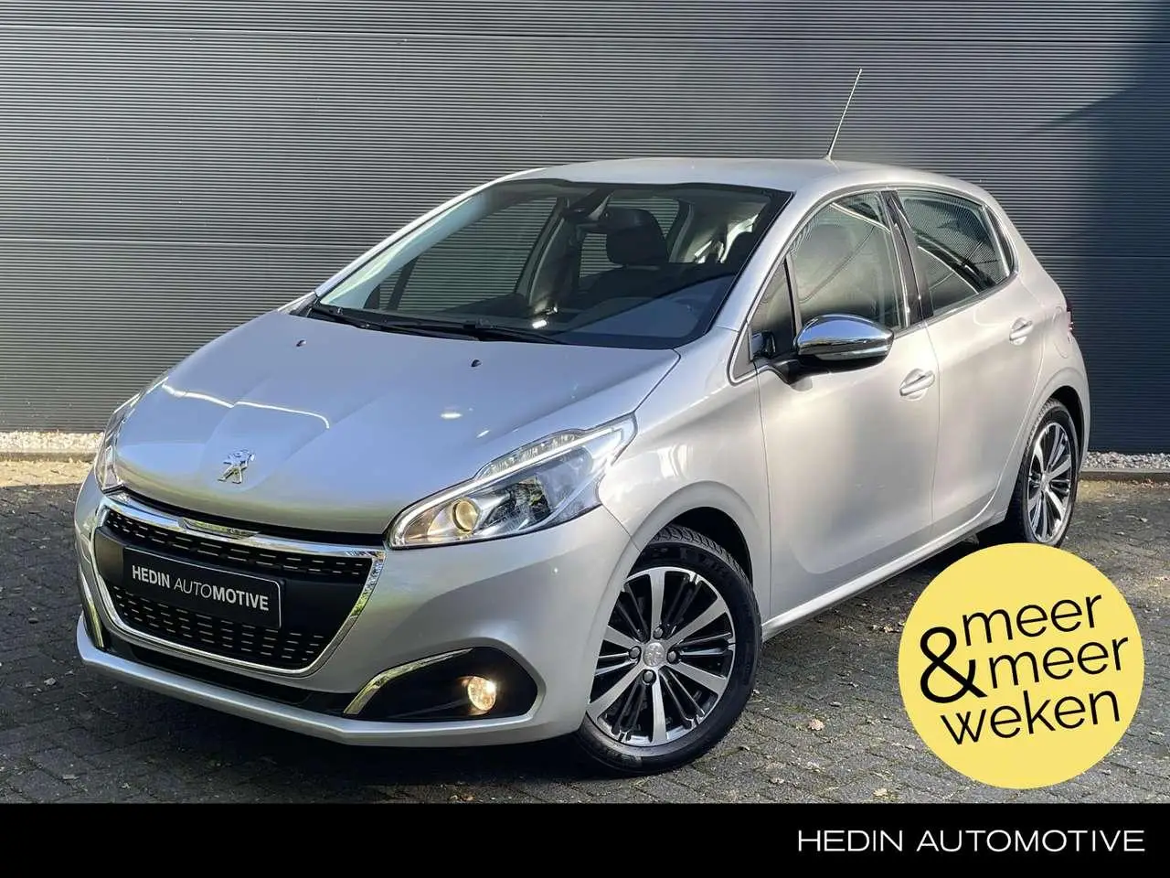 Photo 1 : Peugeot 208 2018 Essence