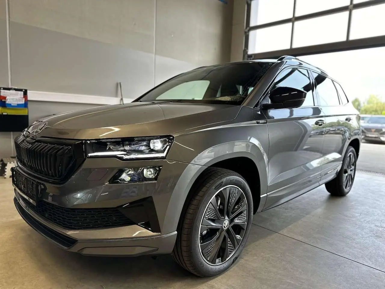 Photo 1 : Skoda Karoq 2024 Petrol