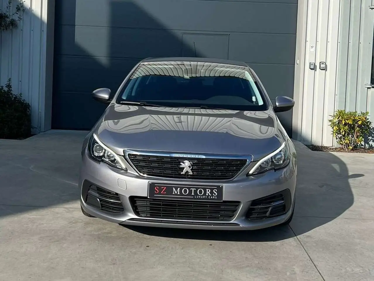 Photo 1 : Peugeot 308 2019 Essence