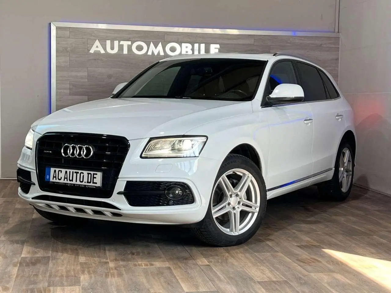 Photo 1 : Audi Q5 2015 Petrol