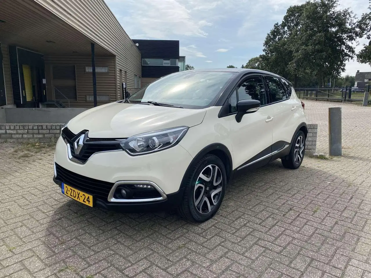 Photo 1 : Renault Captur 2015 Essence