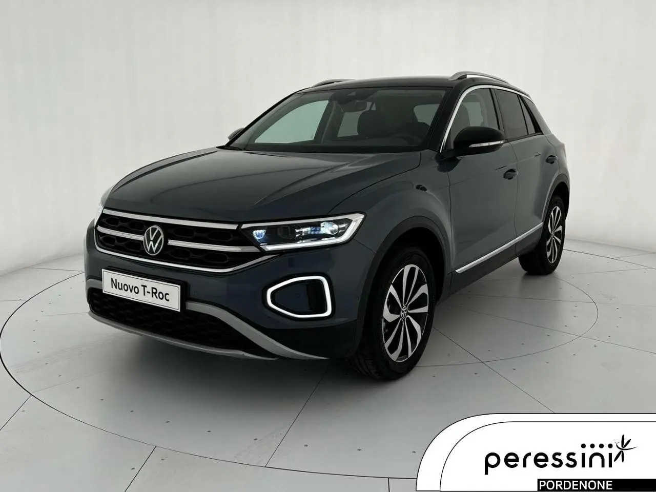 Photo 1 : Volkswagen T-roc 2023 Essence