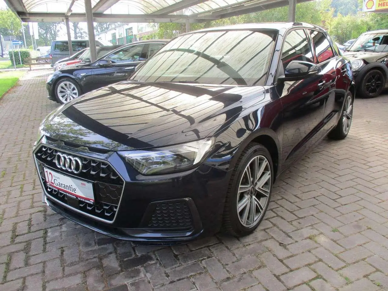 Photo 1 : Audi A1 2021 Essence