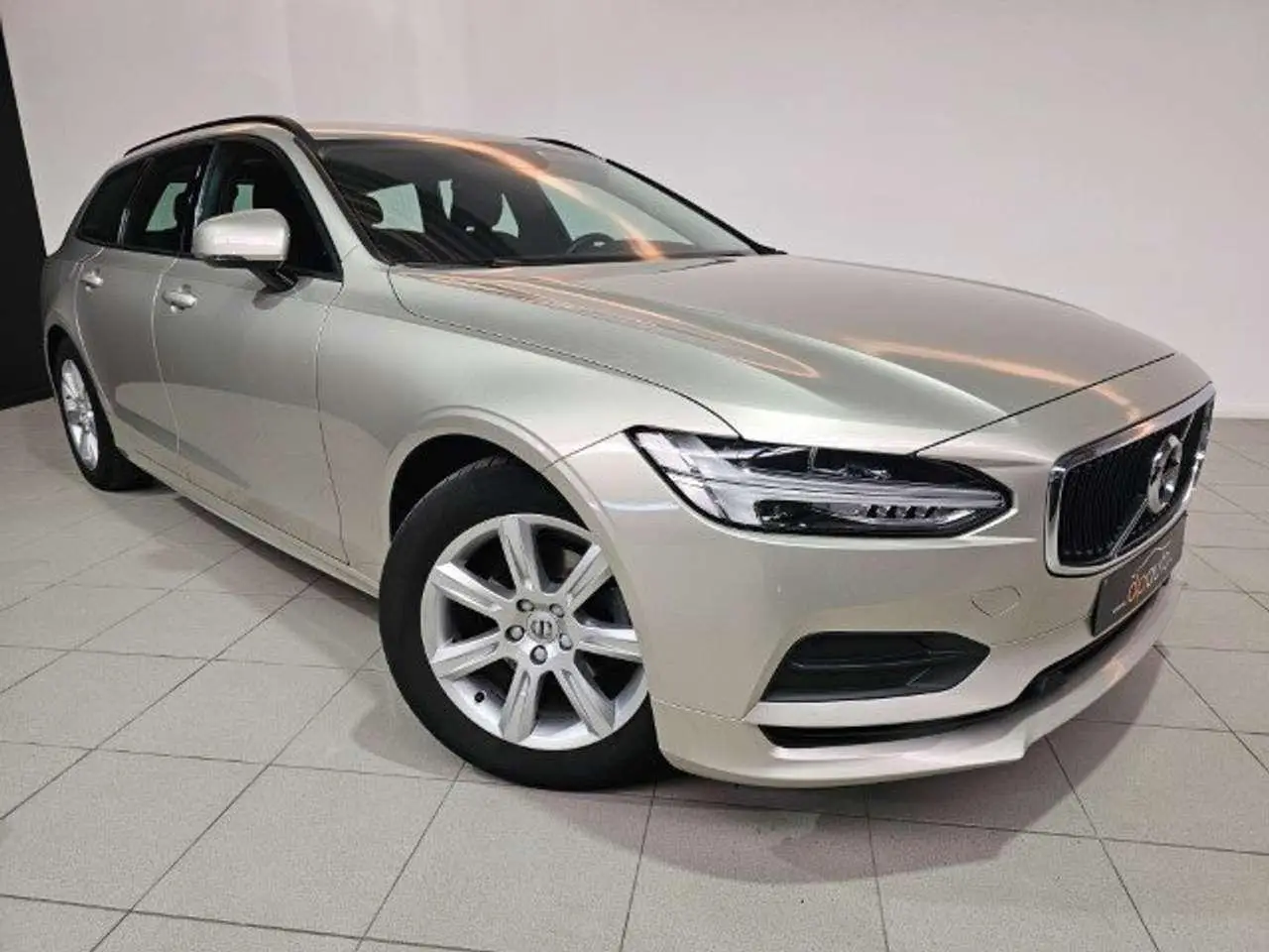 Photo 1 : Volvo V90 2019 Diesel