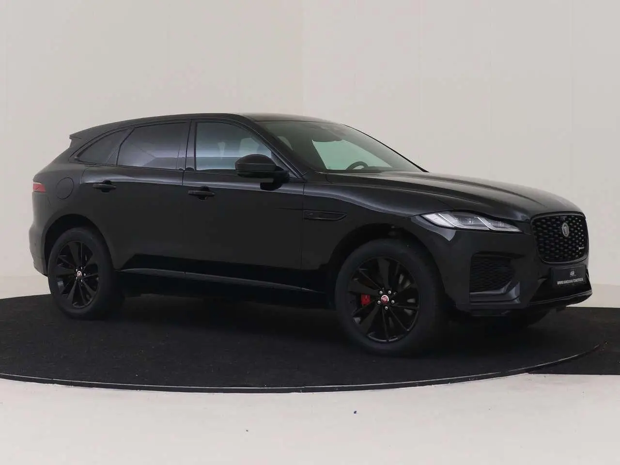 Photo 1 : Jaguar F-pace 2021 Hybrid