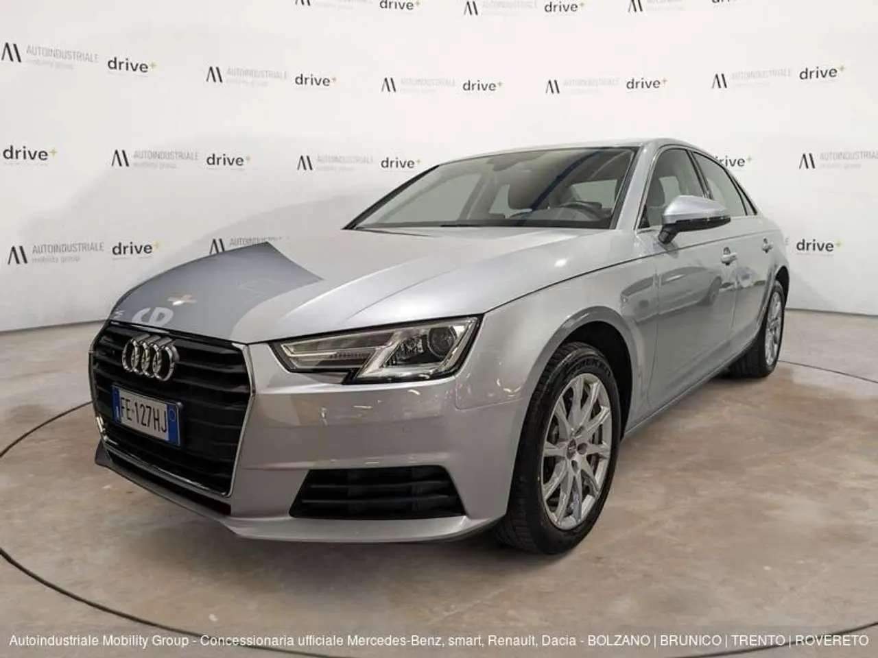 Photo 1 : Audi A4 2016 Diesel