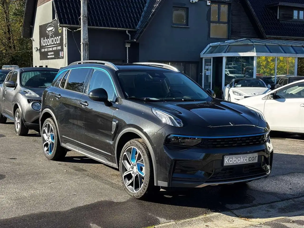 Photo 1 : Lynk & Co 01 2022 Hybrid