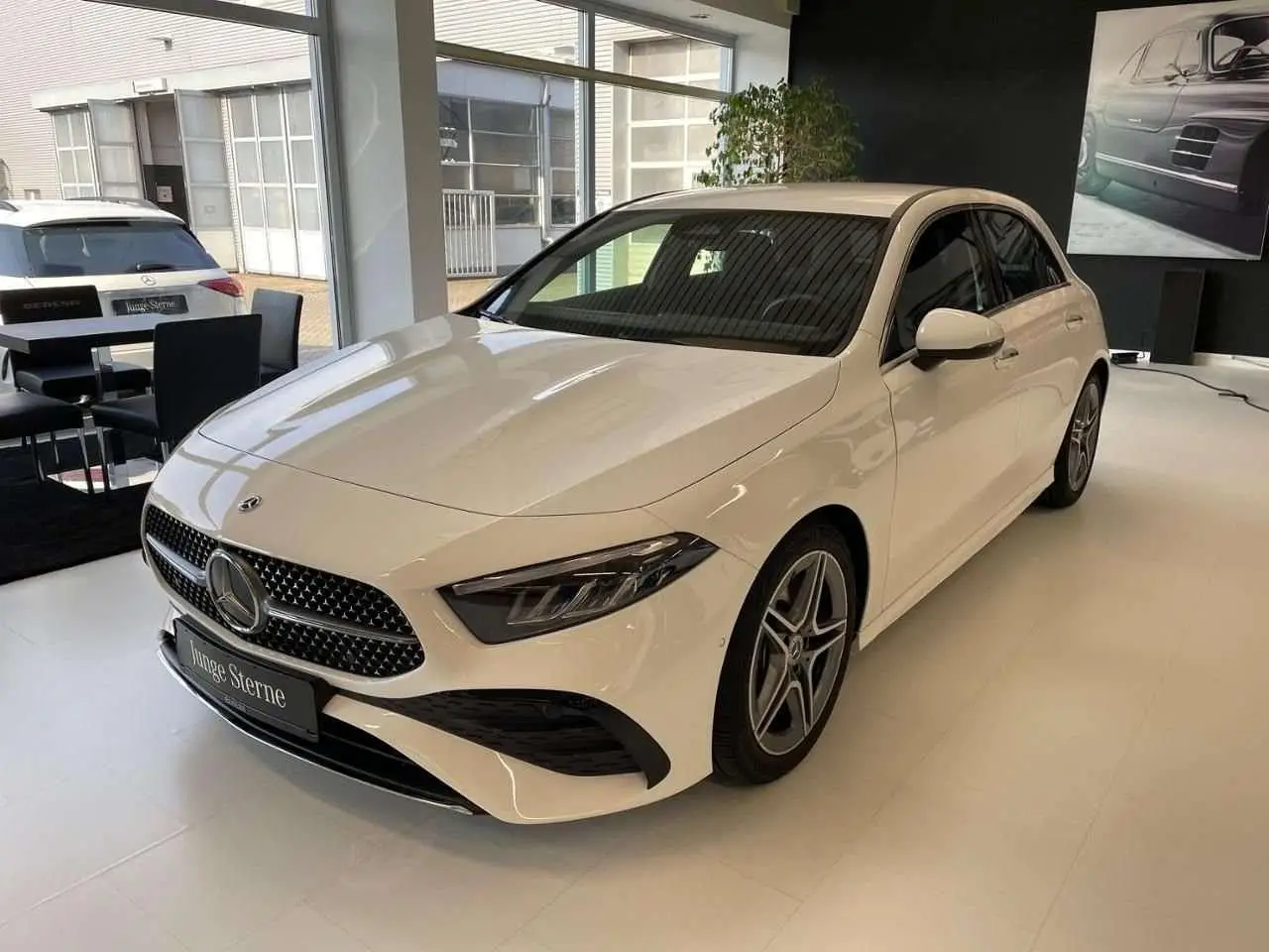 Photo 1 : Mercedes-benz Classe A 2023 Essence