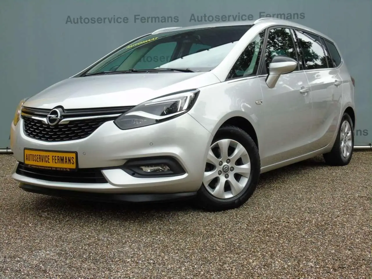 Photo 1 : Opel Zafira 2017 Petrol