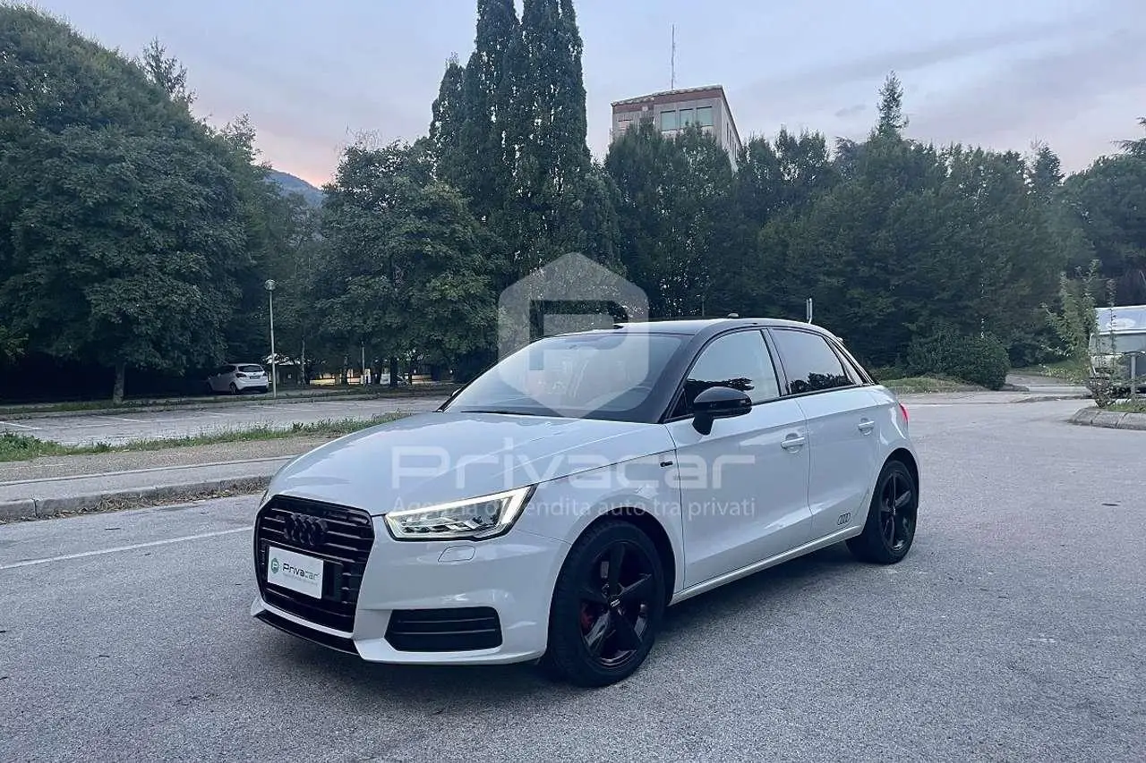 Photo 1 : Audi A1 2015 Diesel