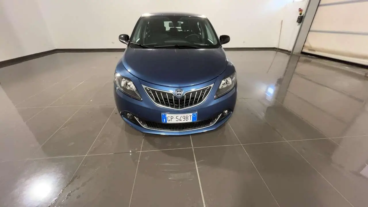 Photo 1 : Lancia Ypsilon 2023 Hybride