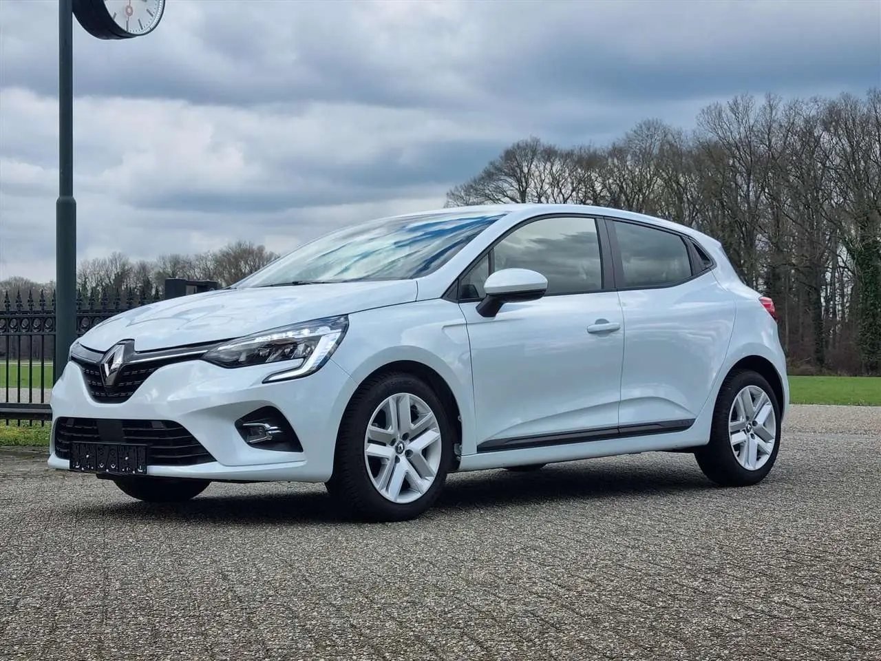 Photo 1 : Renault Clio 2022 Petrol