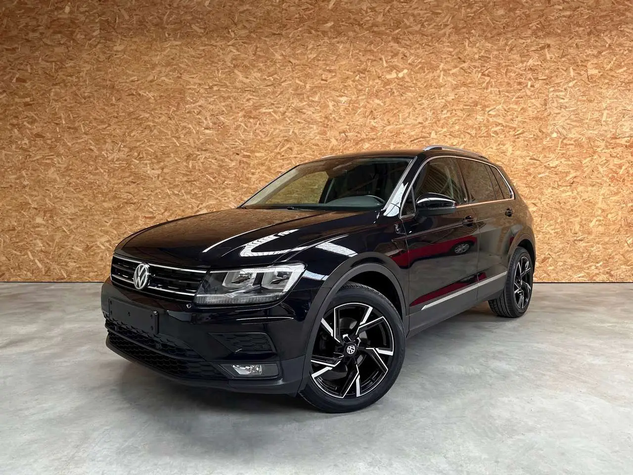 Photo 1 : Volkswagen Tiguan 2017 Essence