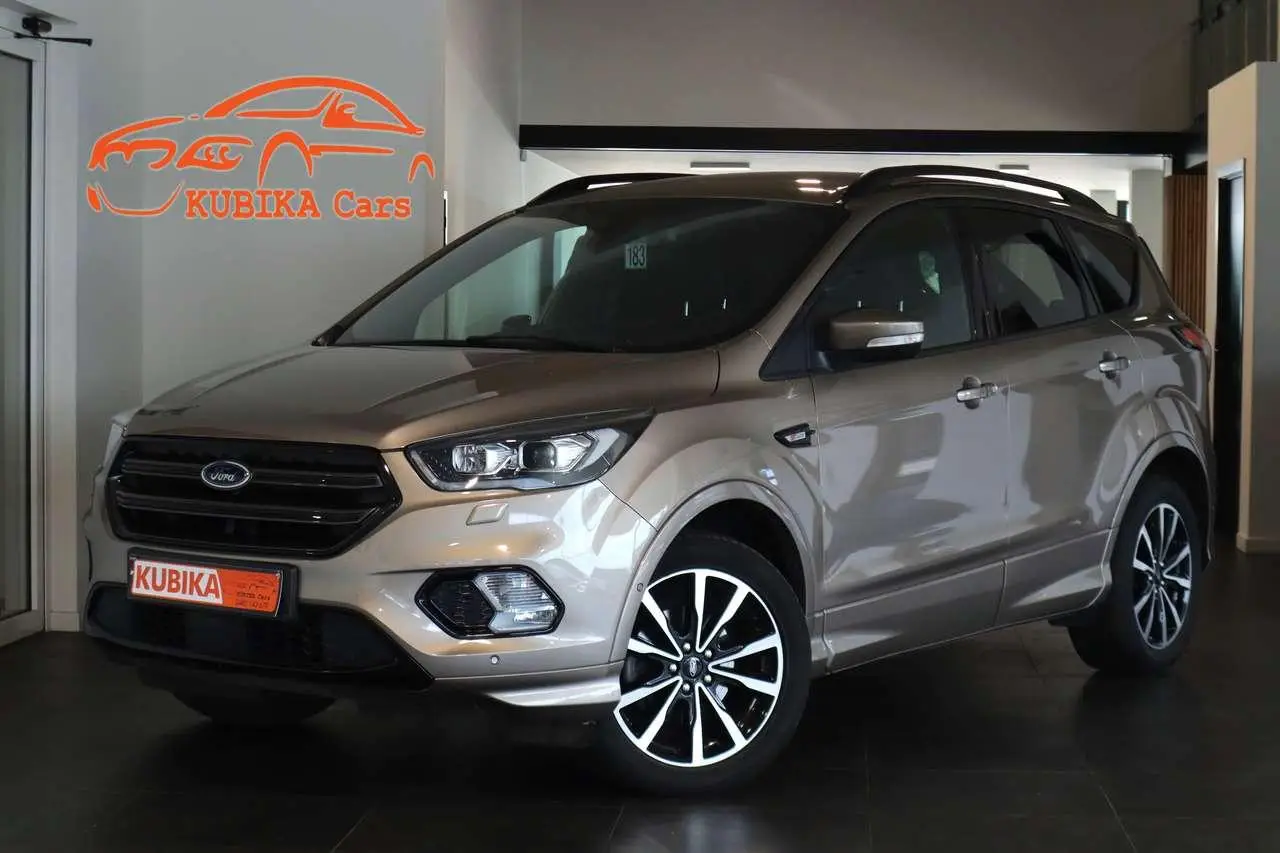 Photo 1 : Ford Kuga 2019 Essence