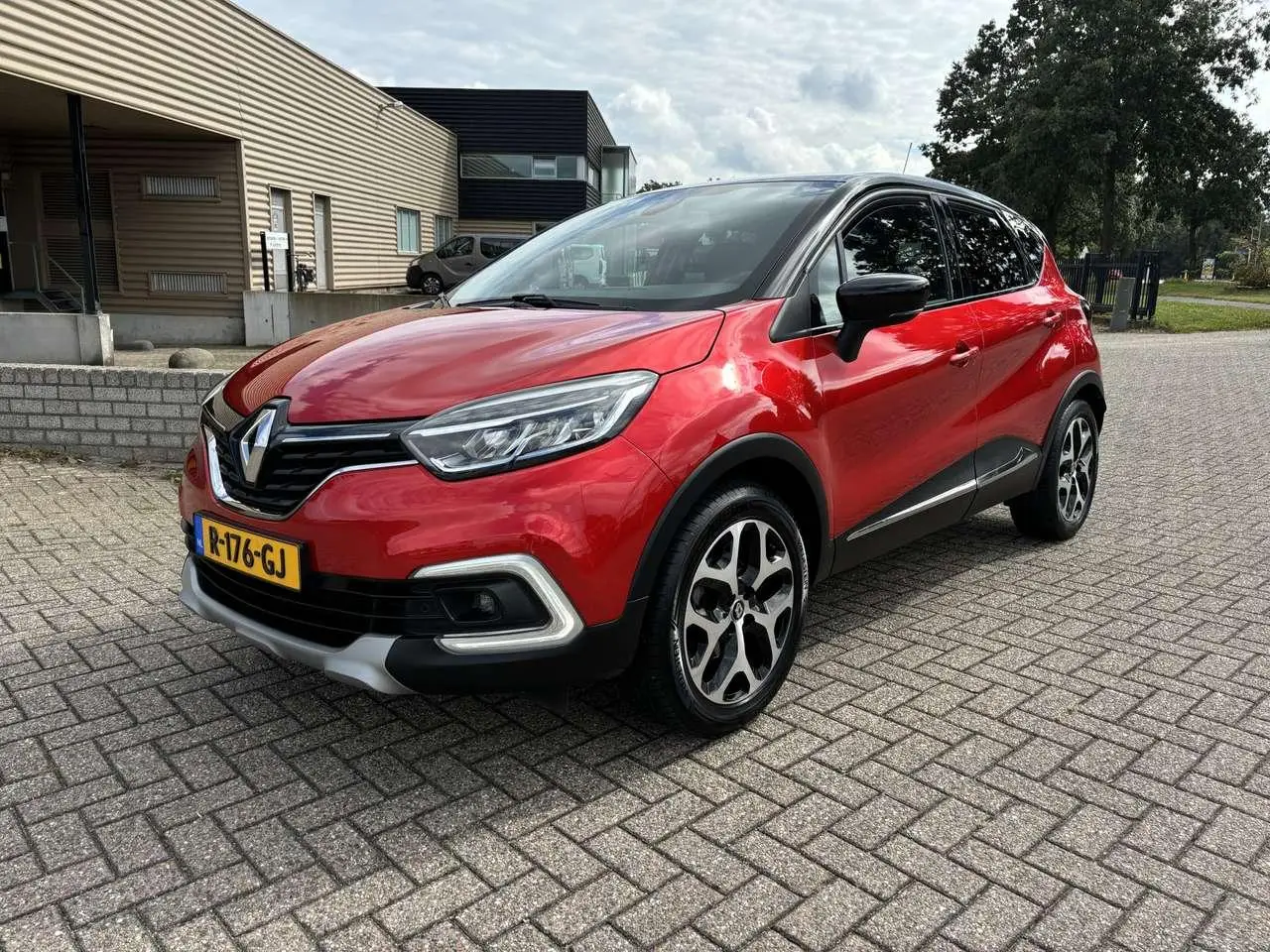 Photo 1 : Renault Captur 2019 Petrol