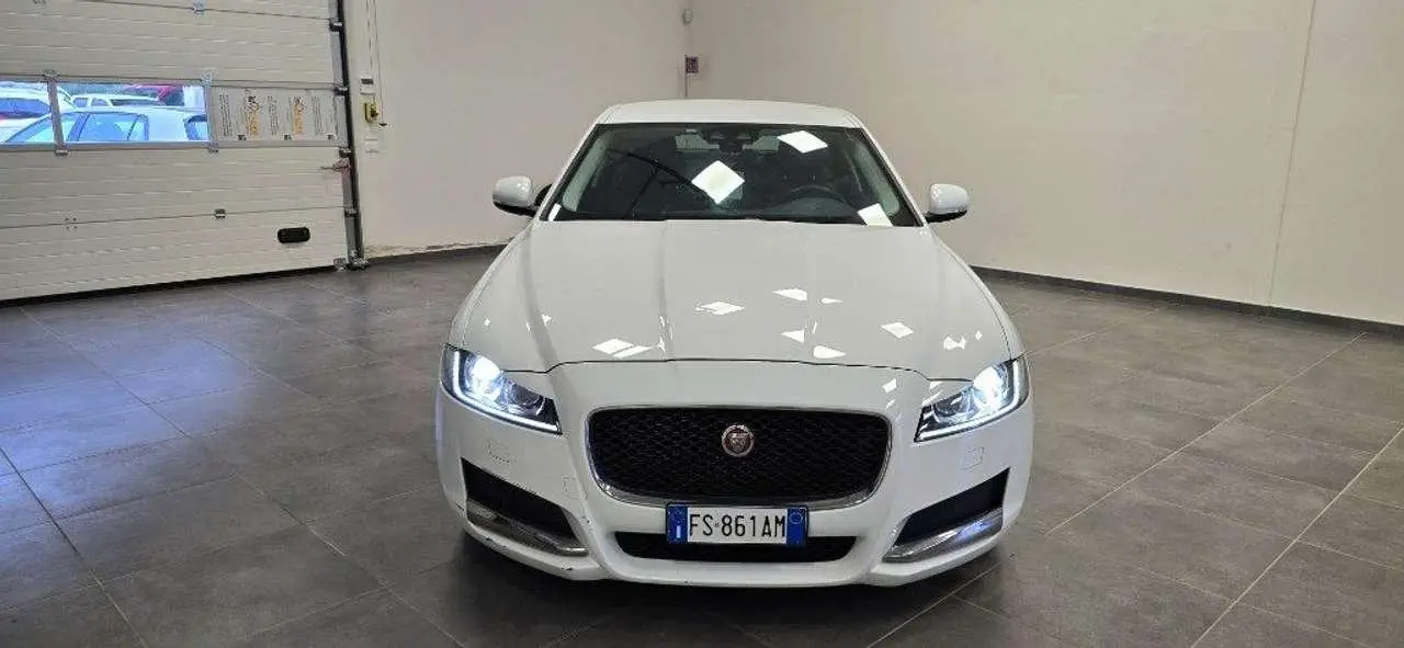 Photo 1 : Jaguar Xf 2018 Diesel