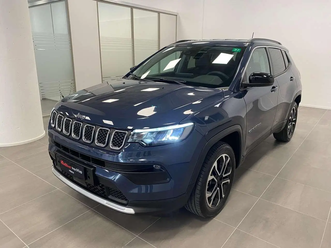 Photo 1 : Jeep Compass 2023 Hybrid