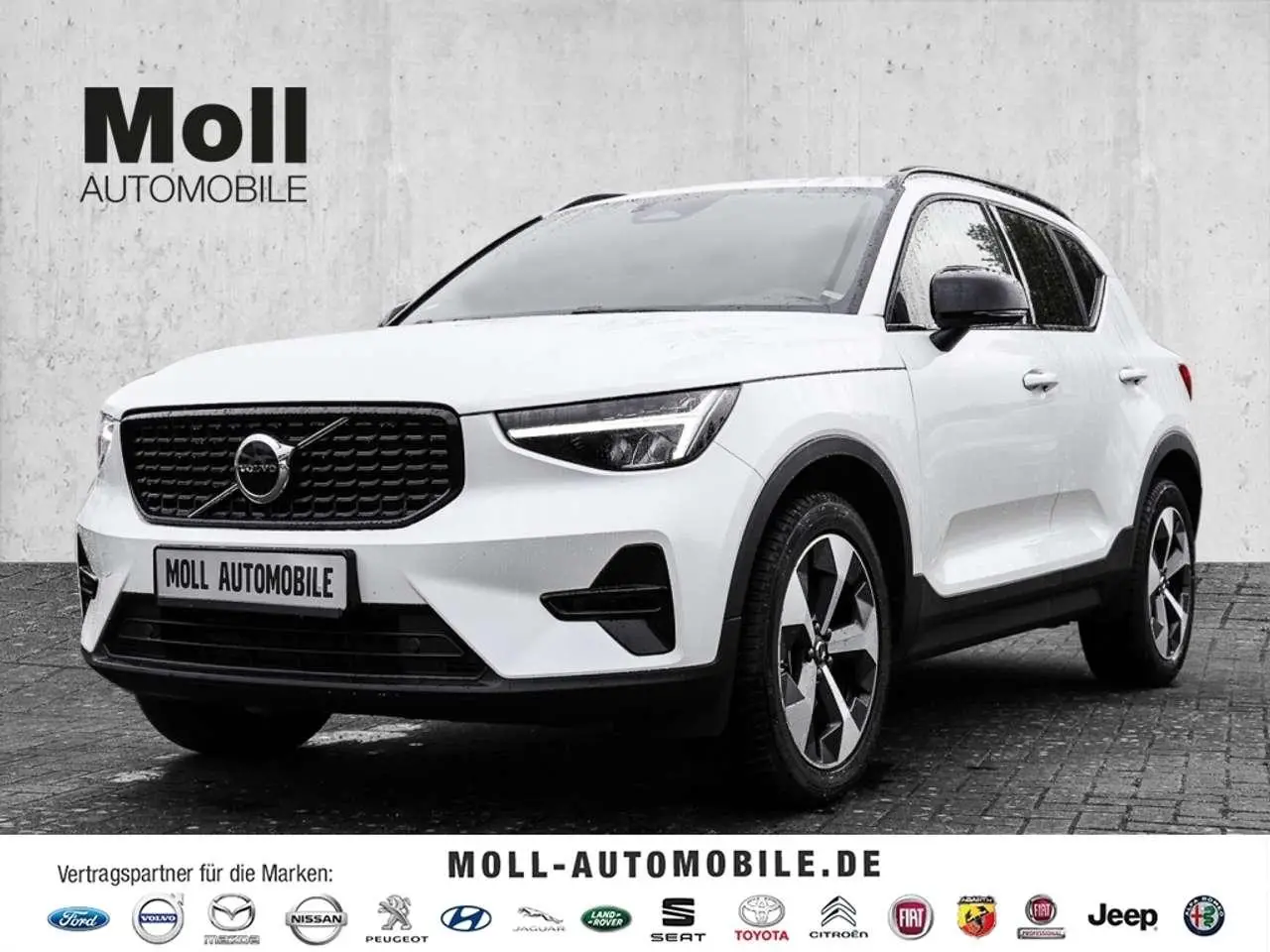 Photo 1 : Volvo Xc40 2023 Petrol