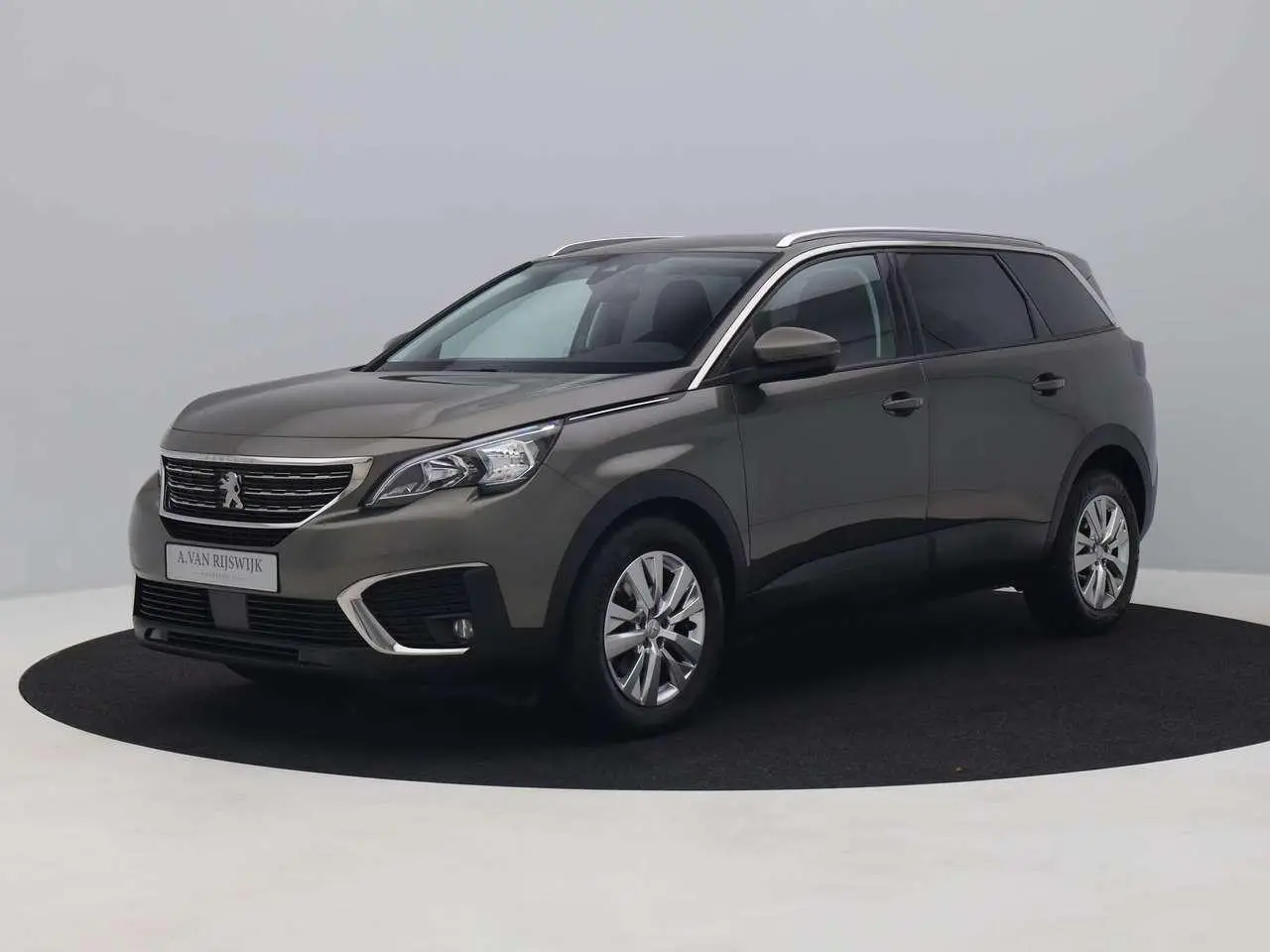 Photo 1 : Peugeot 5008 2019 Essence