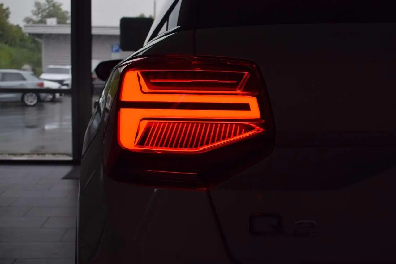 Photo 1 : Audi Q2 2023 Essence