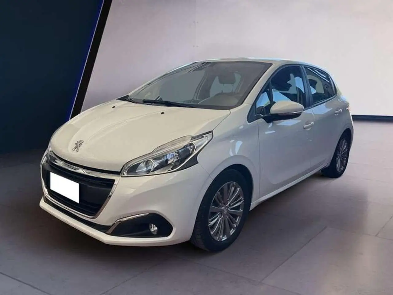 Photo 1 : Peugeot 208 2019 Petrol